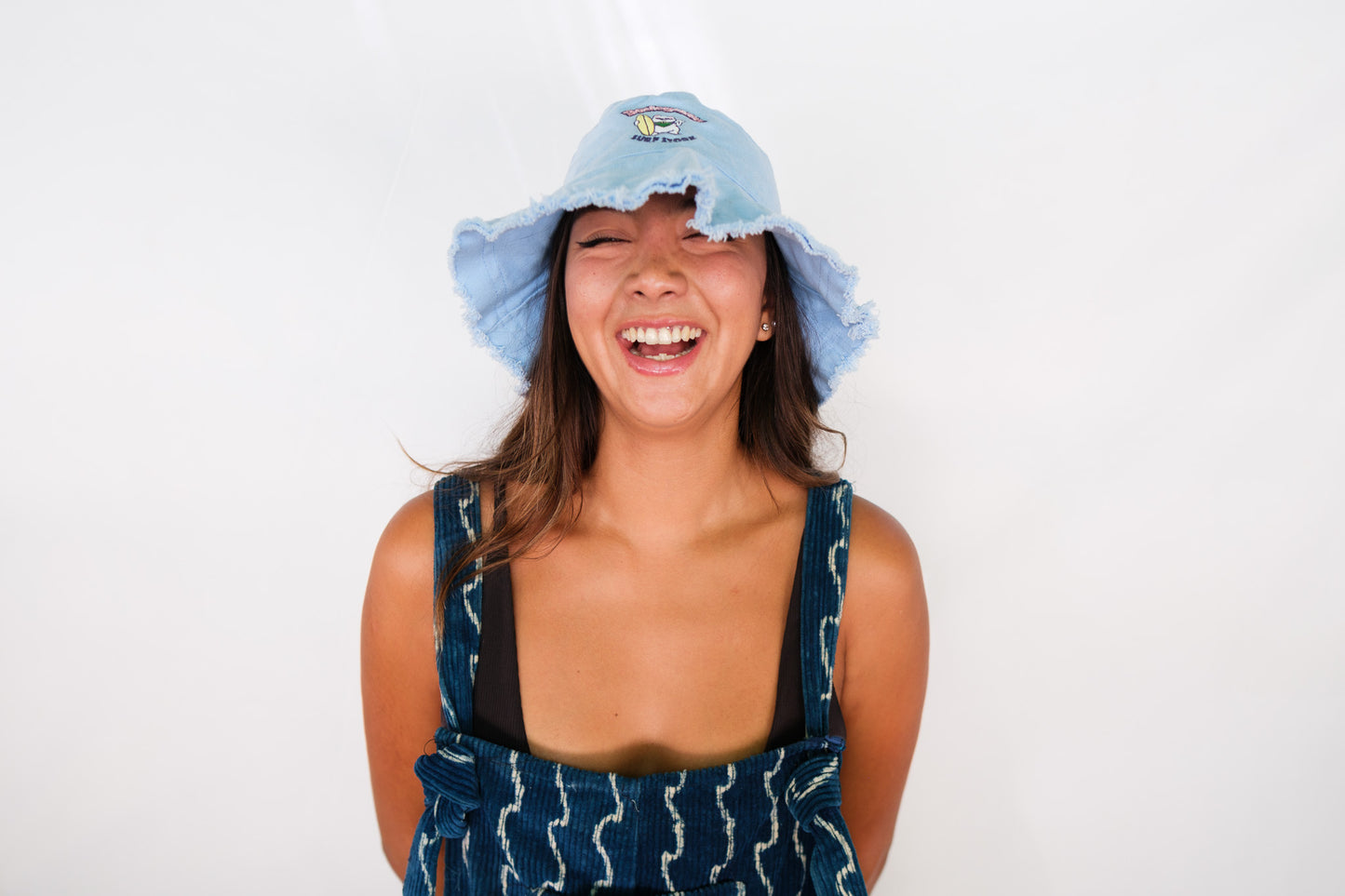 bucket blue