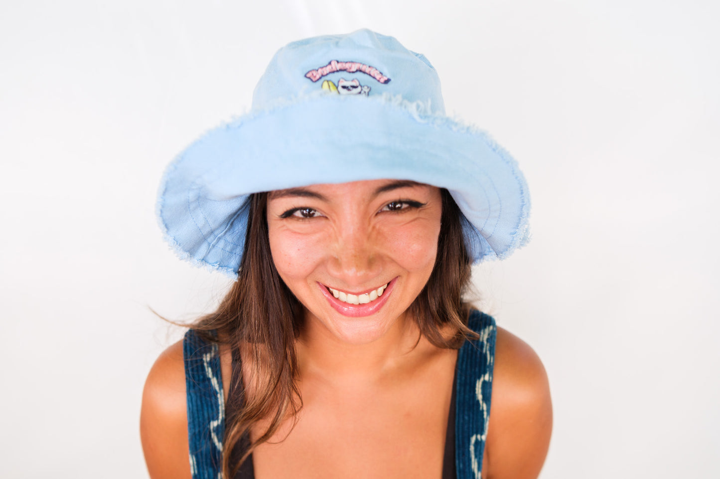 bucket blue
