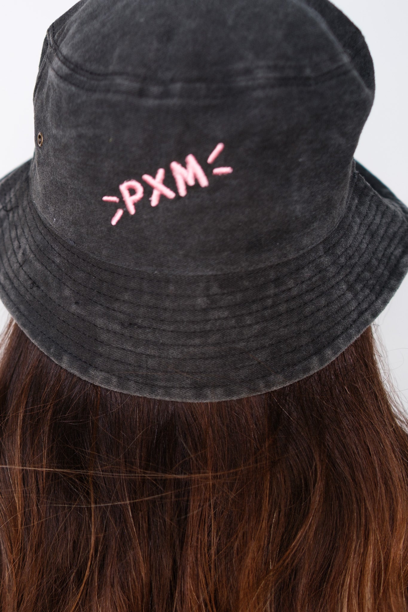 Bodeguita cat logo bucket hat